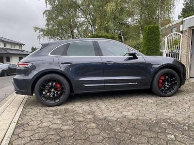 Grau Gebraucht 2024 Porsche Macan S SUV | 83.000 € (Teuer)