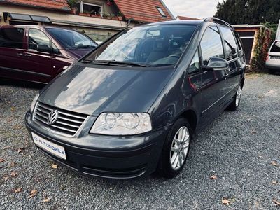Grau Gebraucht 2006 VW Sharan Trendline Van / Kleinbus | 6.990 € (Teuer)