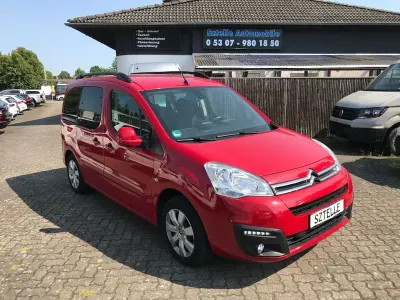 Gebraucht Citroën Berlingo Shine 110 PS (80 kW) 2018 Rot Van / Kleinbus