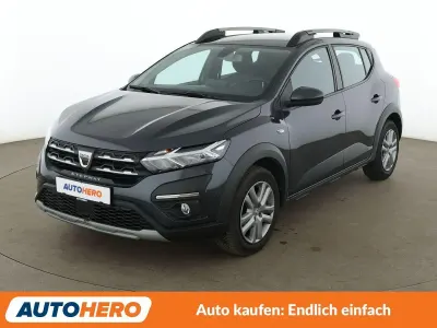 Używany Dacia Sandero Comfort 91 KM (66 kW) 2022 Szary Hatchback
