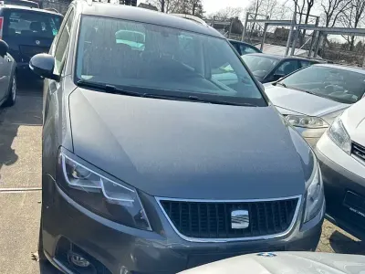 Używany Seat Alhambra Style 170 KM (125 kW) 2011 Szary Minivan