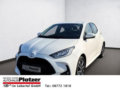 Usata Toyota Yaris Team 125 CV (91 kW) 2021 Bianco Berlina