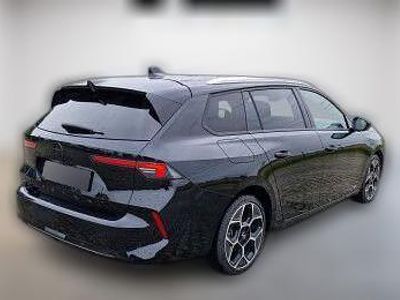 Schwarz metallic Gebraucht 2023 Opel Astra Ultimate Kombi | 24.030 € (Etwas zu teuer)