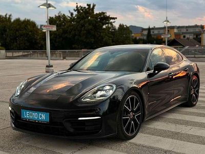 Porsche Panamera 4