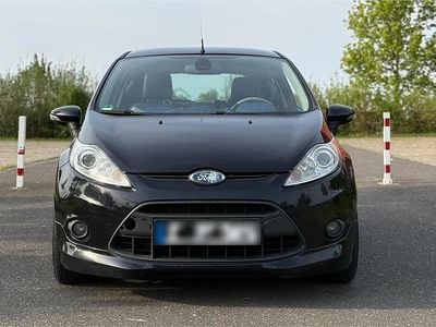 Usata Ford Fiesta 95 CV (69 kW) 2010 Nero Utilitaria