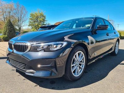 Second-hand BMW 320 Advantage 184 CP (135 kW) 2020 Negru Berlinǎ