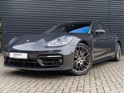 Porsche Panamera 4
