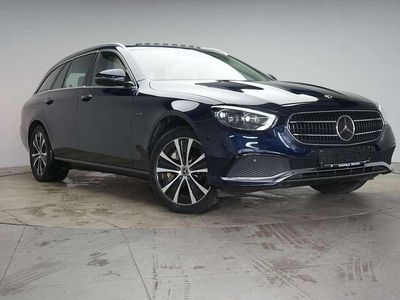 Gebraucht Mercedes E300 Avantgarde 306 PS (225 kW) 2021 Cavansitblau Kombi