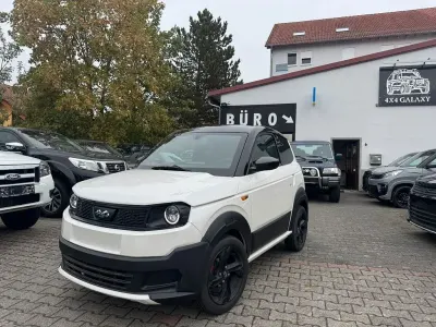Gebraucht Ligier Myli 5 kW (8 PS) 2024 Perlmuttweiß Kleinwagen