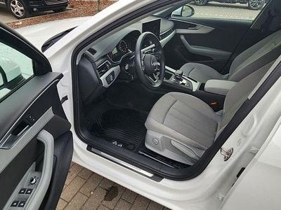 Gebraucht Audi A4 163 PS (119 kW) 2023 Weiß Kombi
