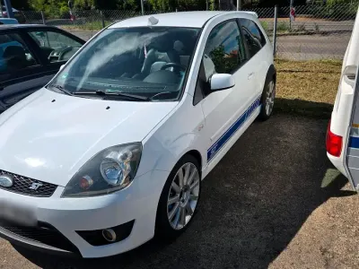 Gebraucht Ford Fiesta ST 150 PS (110 kW) 2007 Weiß Kleinwagen