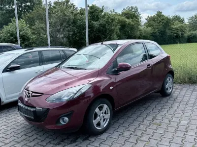 Gebraucht Mazda 2 84 PS (61 kW) 2011 Rot Kleinwagen
