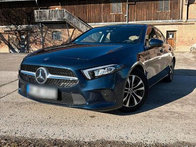 Blau Gebraucht 2021 Mercedes A200 Limousine | 20.400 € (Guter Preis)