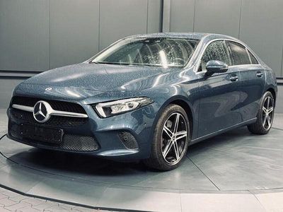 Gebraucht Mercedes A250 Progressive 224 PS (164 kW) 2021 Denimblau metallic Limousine