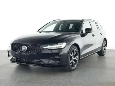 Używany Volvo V60 Plus 197 KM (144 kW) 2025 Czarny Kombi
