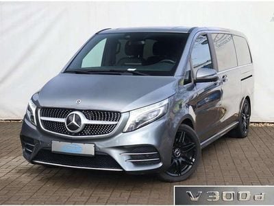 Grau Gebraucht 2020 Mercedes V300 Avantgarde Van / Kleinbus | 43.460 € (Guter Preis)