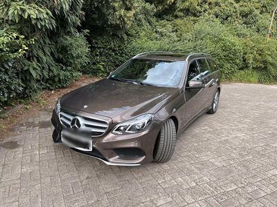 Braun Gebraucht 2015 Mercedes E400 Avantgarde Kombi | 23.500 € (Etwas zu teuer)