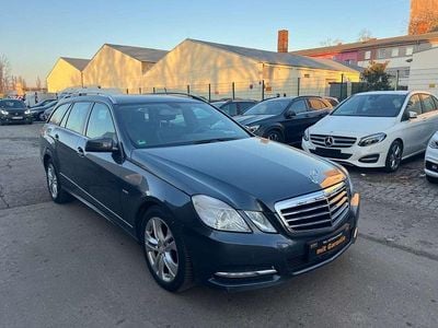 Grau Gebraucht 2012 Mercedes E200 Kombi | 14.490 € (Etwas zu teuer)