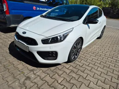Gebraucht Kia Ceed GT GT 204 PS (150 kW) 2015 Weiß Limousine