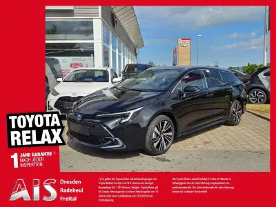 Neu Toyota Corolla 178 PS (130 kW) 2025 Mysticschwarz metallic Kombi