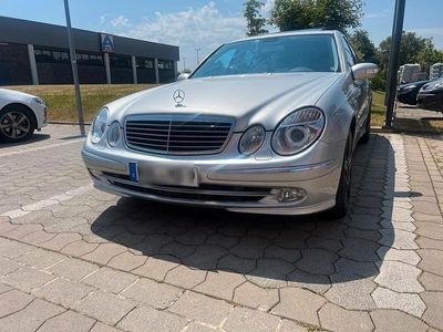 Mercedes E500