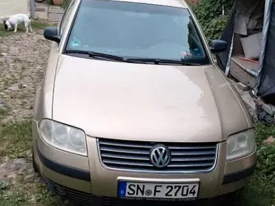 Gebraucht VW Passat Family 116 PS (85 kW) 2003 Gold Limousine