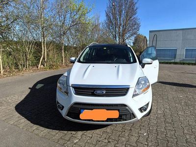 Gebraucht Ford Kuga Titanium 163 PS (119 kW) 2011 Weiß SUV