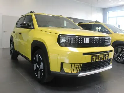 Nuova Fiat Grande Panda La Prima 110 CV (80 kW) 2026 Giallo Utilitaria