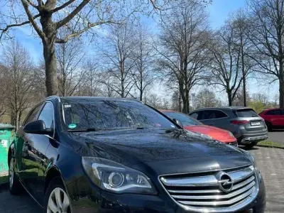 Begagnad Opel Insignia 163 HK (119 kW) 2014 Svart Kombi