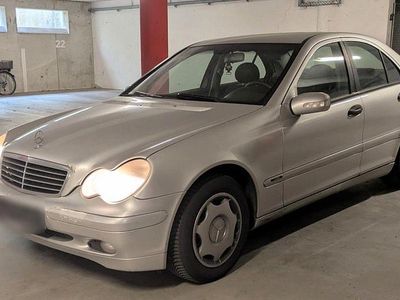 Gebraucht Mercedes C200 122 PS (89 kW) 2003 Silber Limousine