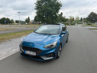 Gebraucht Ford Focus ST 280 PS (205 kW) 2021 Blau Kombi