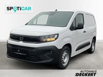 Neu Opel Combo Basis 102 PS (75 kW) 2026 Lackierung weiss icy/typ aussenverkleidung spiegel flach standard Limousine