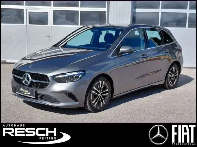 Gebraucht Mercedes B180 Progressive 136 PS (100 kW) 2025 Grau Van / Kleinbus