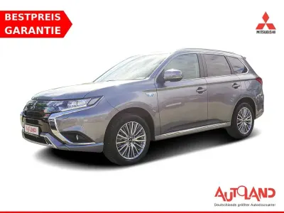 Gebraucht Mitsubishi Outlander P-HEV Spirit 224 PS (164 kW) 2021 Silber SUV