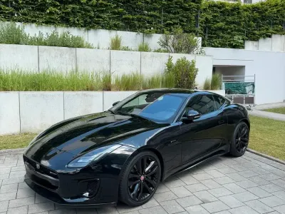 Käytetty Jaguar F-Type R-Dynamic 300 HP (220 kW) 2019 Musta Coupe - kaksiovinen