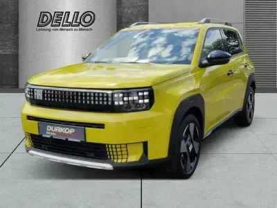 Usata Fiat Grande Panda La Prima 110 CV (80 kW) 2025 Giallo Utilitaria