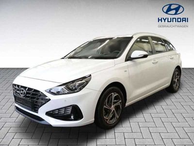 gebraucht Hyundai i30 cw 1.6 CrDi 48V-Hybrid 7-DCT TREND Navi