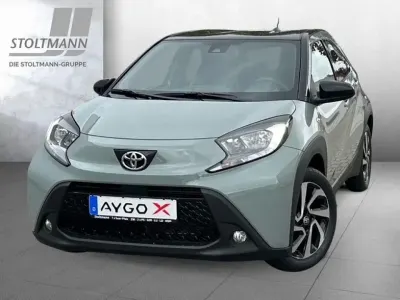 Gebraucht Toyota Aygo X 72 PS (52 kW) 2025 Grau SUV