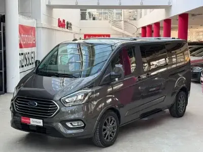 Second-hand Ford Tourneo Custom Titanium X 185 CP (136 kW) 2019 Negru Van