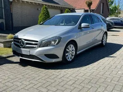 Brugt Mercedes A180 109 HK (80 kW) 2015 Sølv Sedan