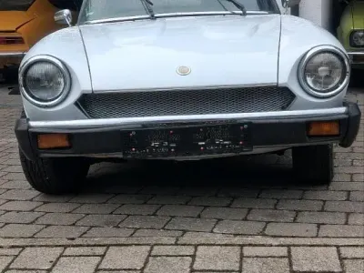 Gebraucht Fiat 124 Spider 105 PS (77 kW) 1981 Weiß Cabrio