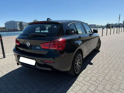 Gebraucht BMW 116 Advantage 109 PS (80 kW) 2018 Schwarz Kleinwagen