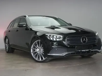 Gebraucht Mercedes E300 Exclusive 265 PS (194 kW) 2022 Schwarz Limousine