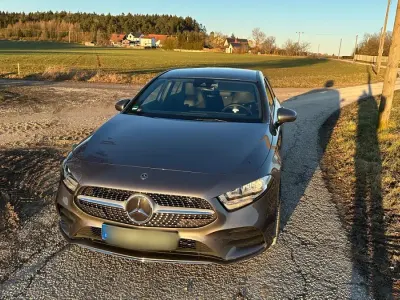Gebraucht Mercedes A200 Sport 163 PS (119 kW) 2019 Grau Limousine