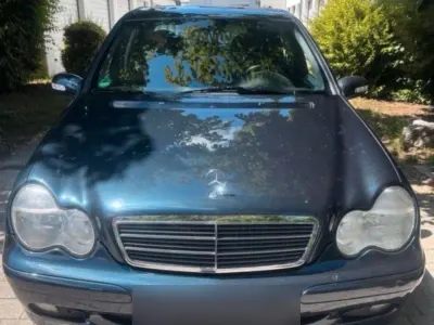 Gebraucht Mercedes C200 163 PS (119 kW) 2000 Blau Limousine