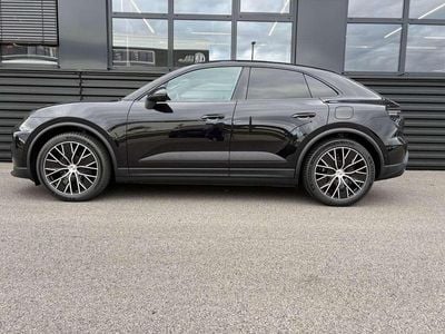Porsche Macan 4 Electric