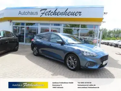 Gebraucht Ford Focus ST-Line 125 PS (91 kW) 2022 Blau Kombi