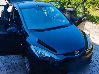 Gebraucht Mazda 2 86 PS (63 kW) 2010 Schwarz Kleinwagen
