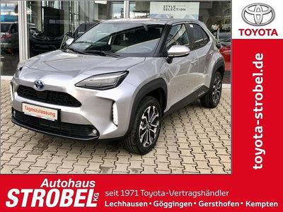 Neu Toyota Yaris Cross 131 PS (96 kW) 2026 Schimmering silber metallic SUV