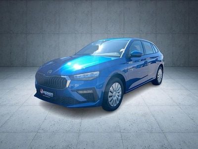 Raceblau metallic Neu 2025 Skoda Scala Essence Kleinwagen | 21.970 € (Guter Preis)